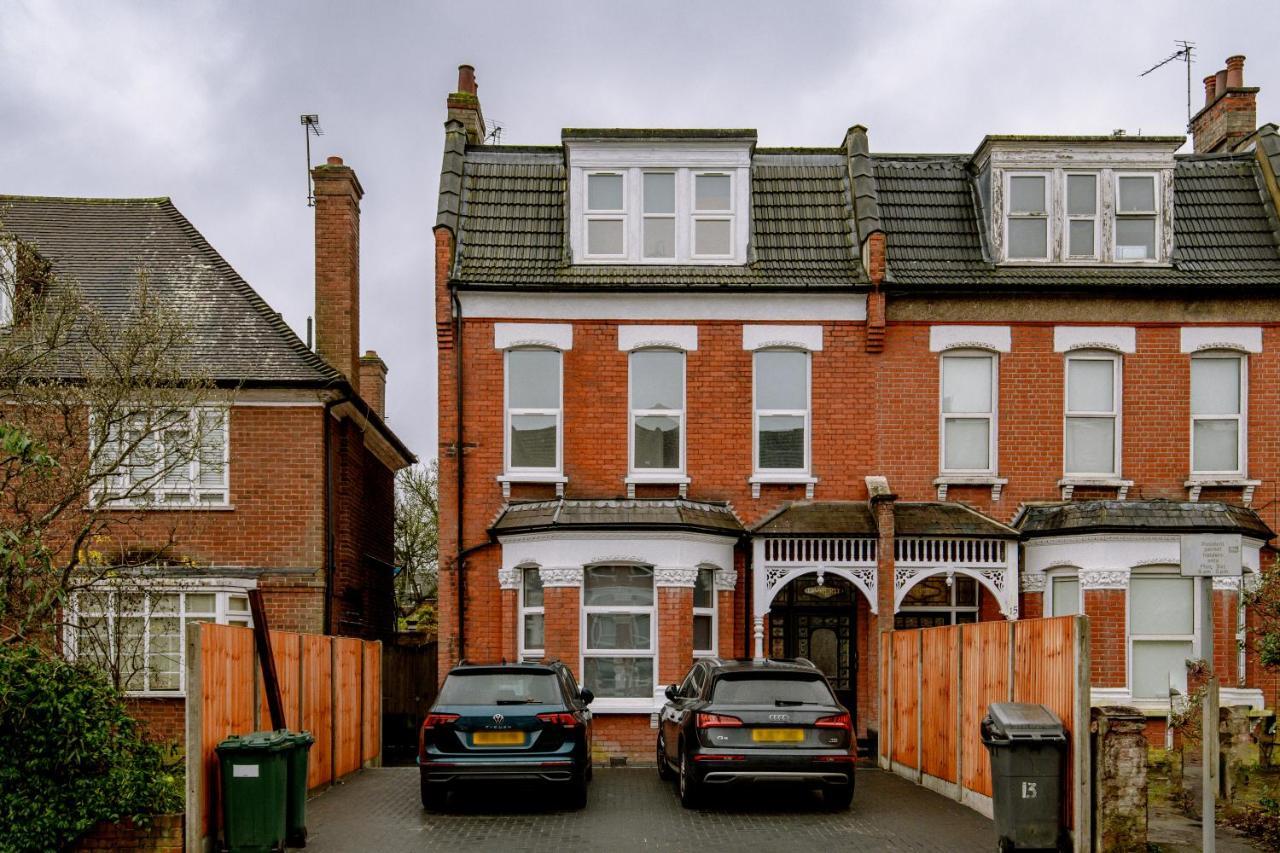 Fantastic New, London Apartment 3 Bed 1 Bath & Parking Whetstone Extérieur photo
