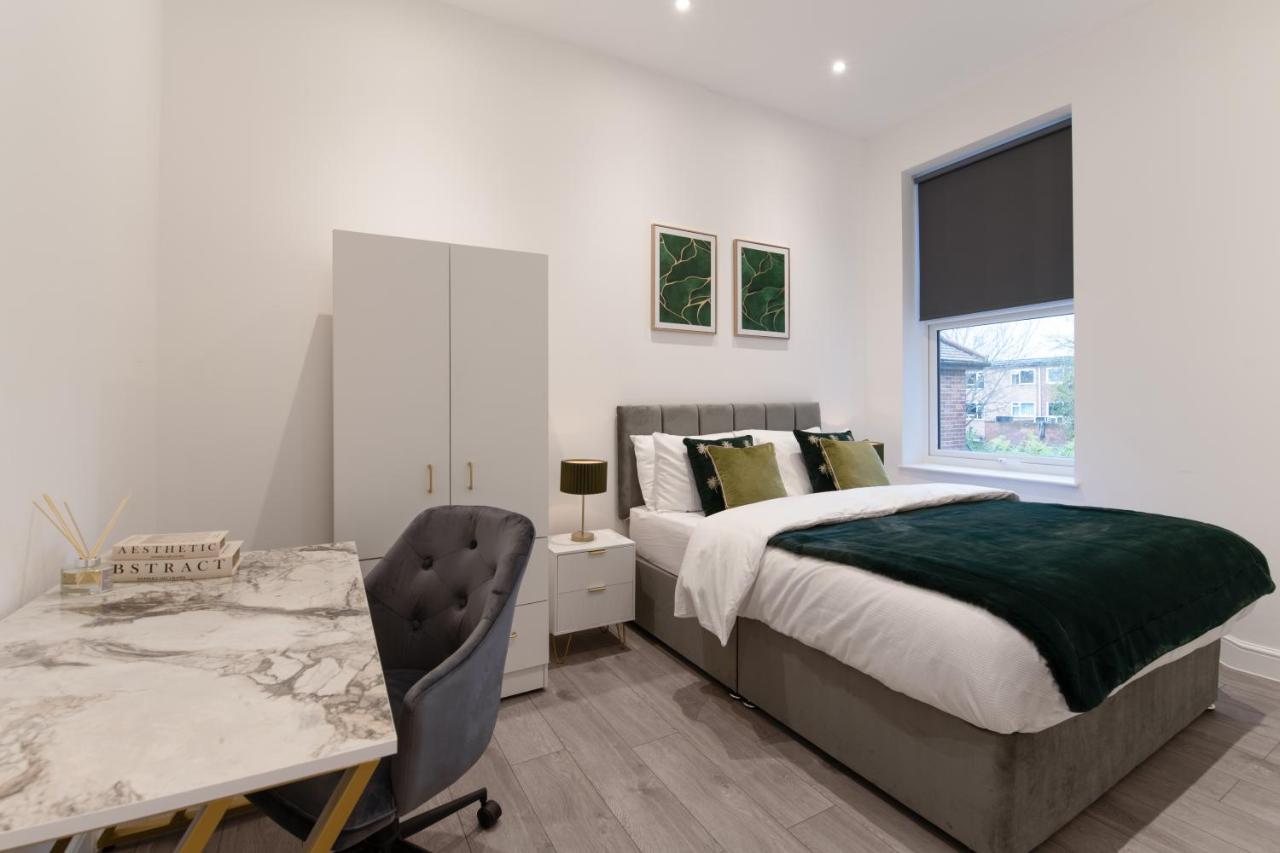 Fantastic New, London Apartment 3 Bed 1 Bath & Parking Whetstone Extérieur photo
