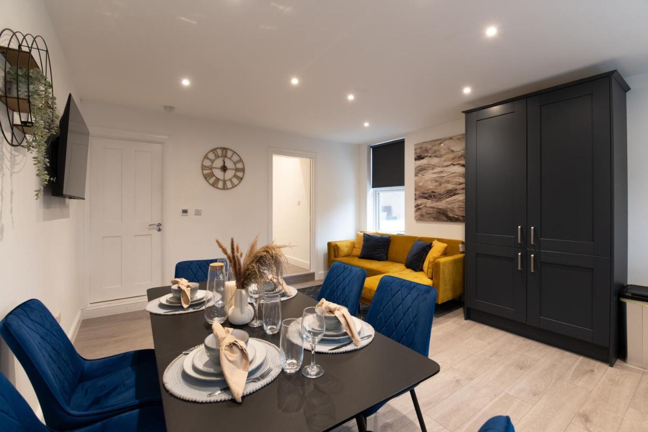 Fantastic New, London Apartment 3 Bed 1 Bath & Parking Whetstone Extérieur photo